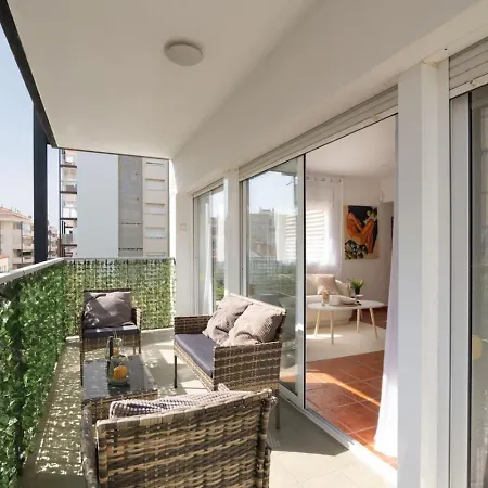 Oasis - Bright 2br With Balcony * Sitges