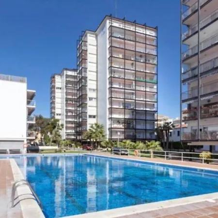 Oasis - Bright 2br With Balcony Lägenhet *